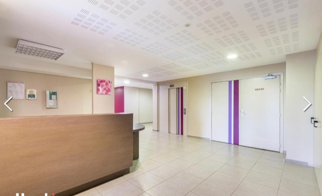 Studio Refait A Neuf Lägenhet Fréjus Exteriör bild