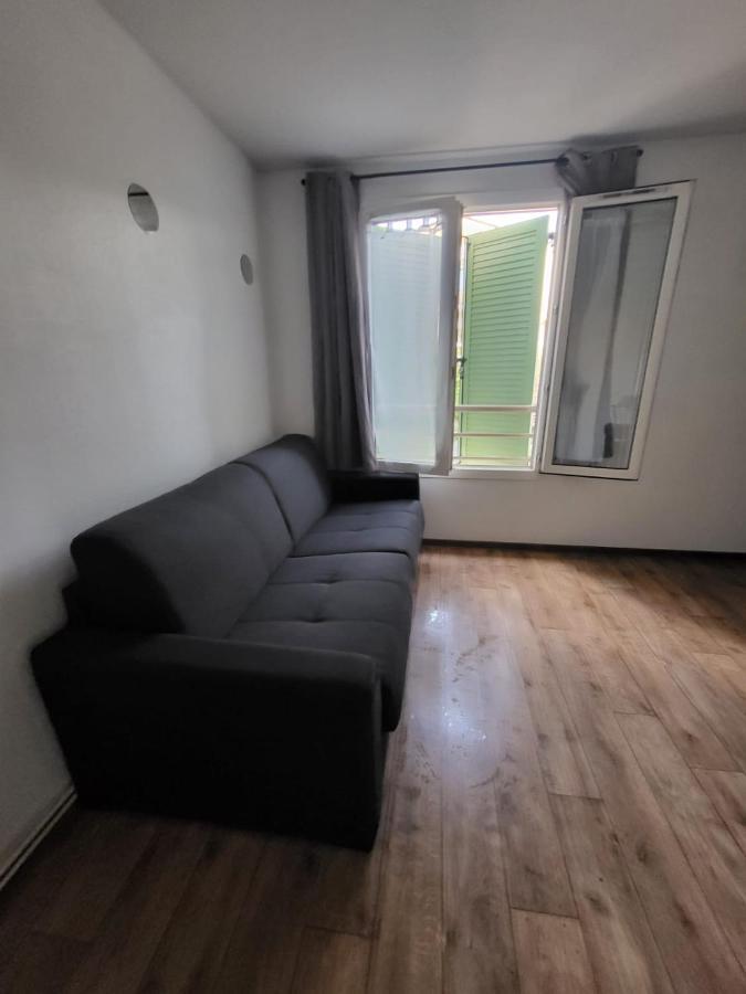 Studio Refait A Neuf Lägenhet Fréjus Exteriör bild
